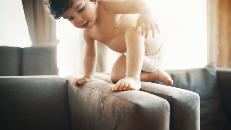 Підгузки Pampers для активного малюка: особливості різних лінійок