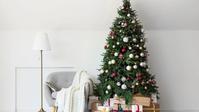 Секрет ідеальної гілки: як обрати реалістичну штучну ялинку на Новий рік