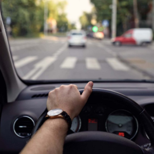 Не просто права, а впевненість: чому міське водіння потрібно вчити по-справжньому